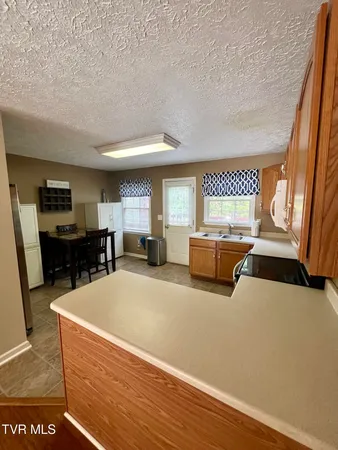 $179,900 | 660 Beaverview Drive, Unit 660, Bristol, VA 24201