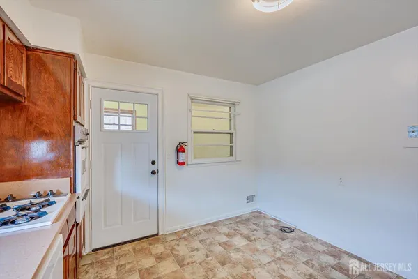 $2,500 | 52 Johnson Avenue, Cranford, NJ 07016