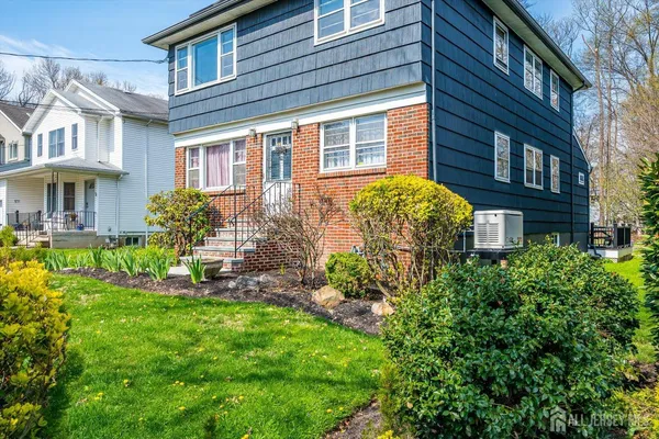 $2,500 | 52 Johnson Avenue, Cranford, NJ 07016