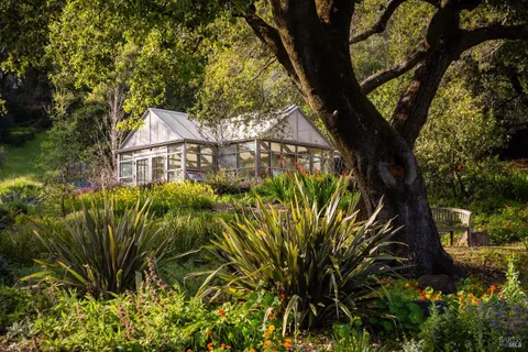 $7,800,000 | 18455 Half Moon Street, Sonoma, CA 95476
