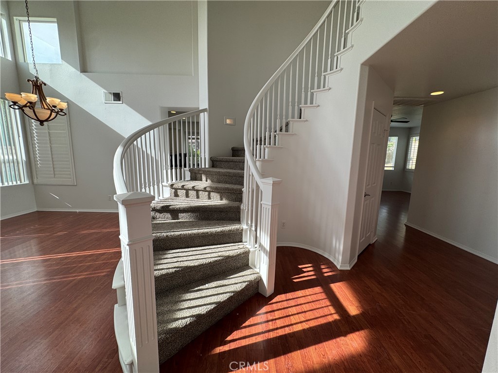 22219 Trinity Place Saugus, CA 91390 - Photo 23 of 57