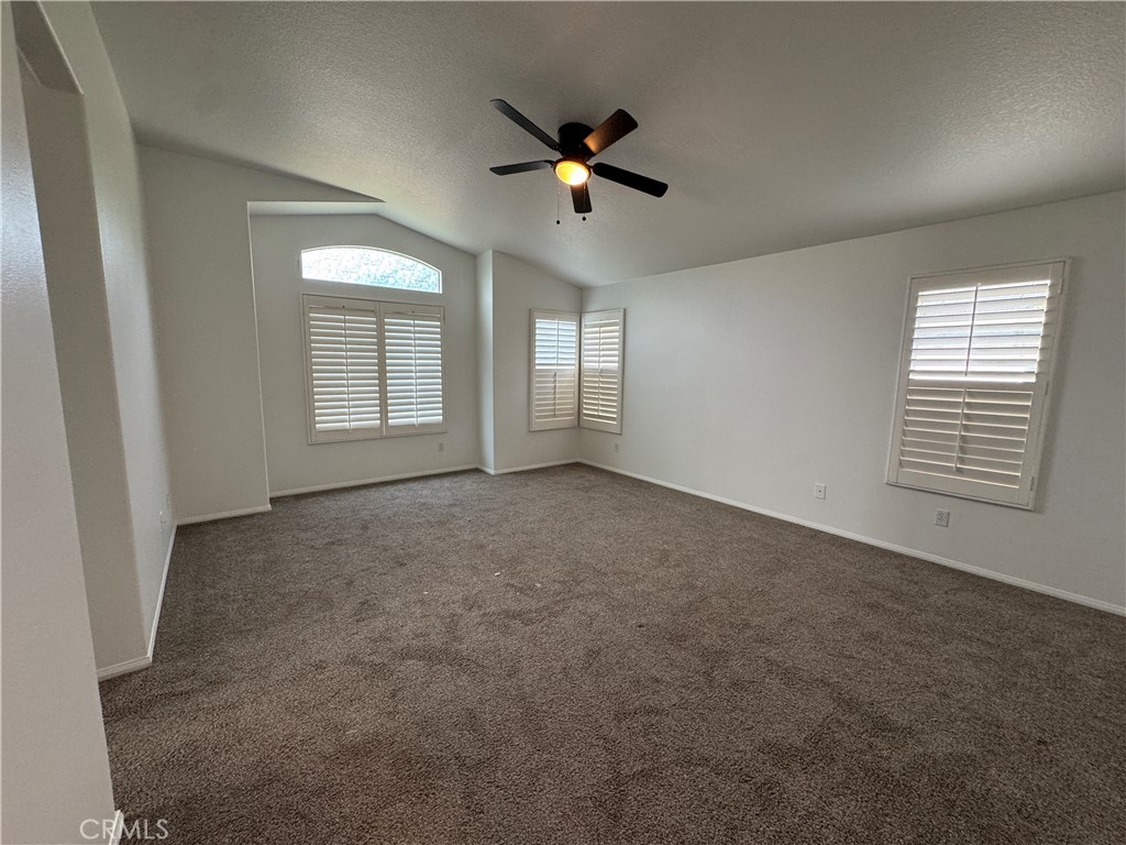 22219 Trinity Place Saugus, CA 91390 - Photo 27 of 57