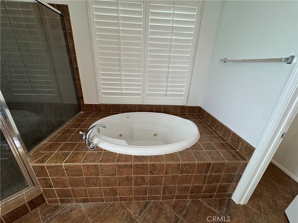 22219 Trinity Place Saugus, CA 91390 - Photo 36 of 57