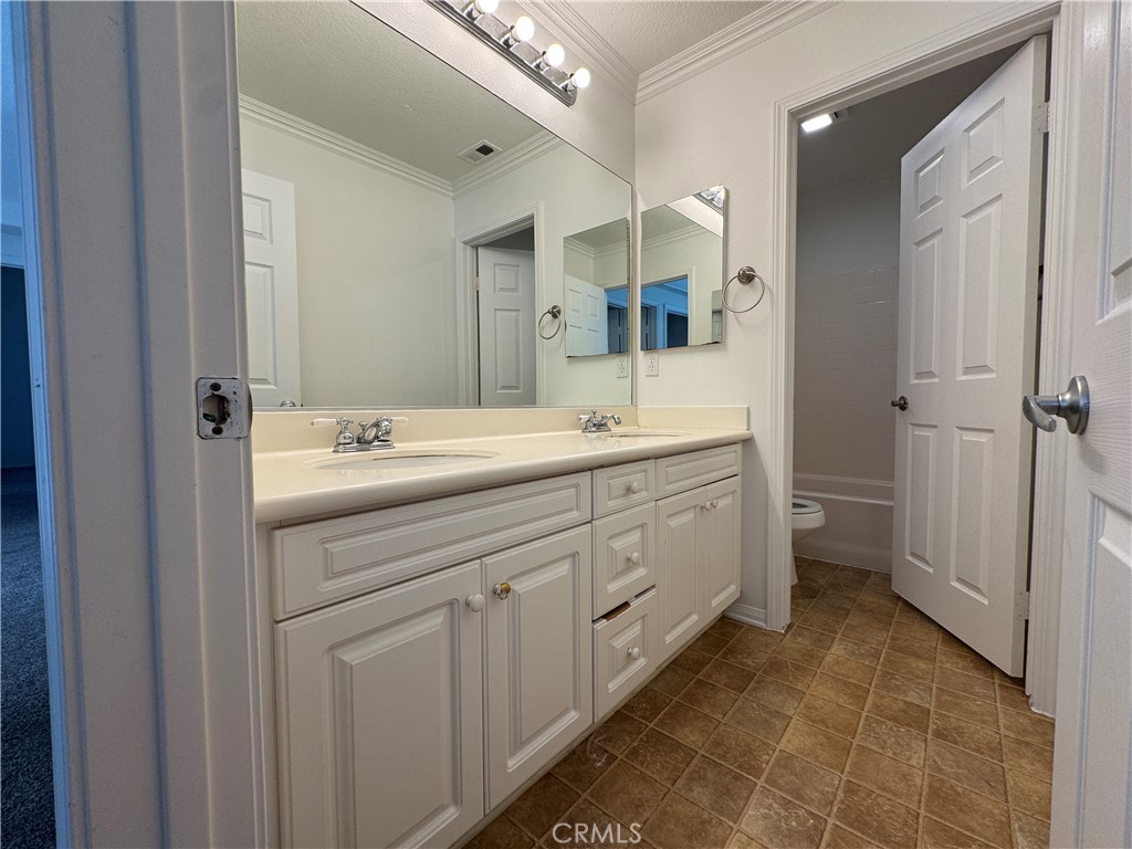 22219 Trinity Place Saugus, CA 91390 - Photo 42 of 57