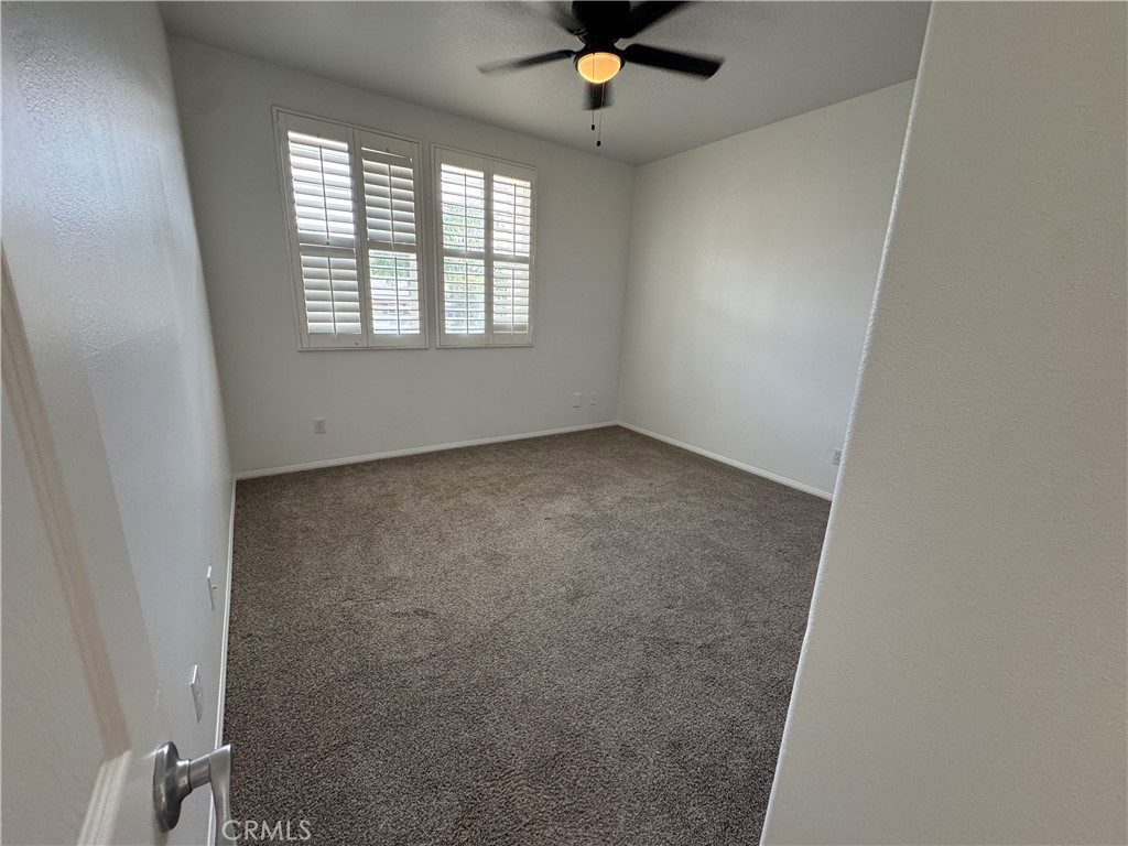 22219 Trinity Place Saugus, CA 91390 - Photo 47 of 57