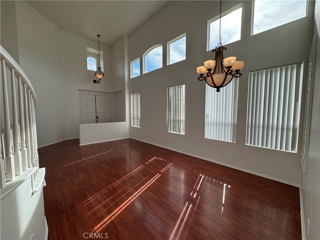 22219 Trinity Place Saugus, CA 91390 - Photo 7 of 57