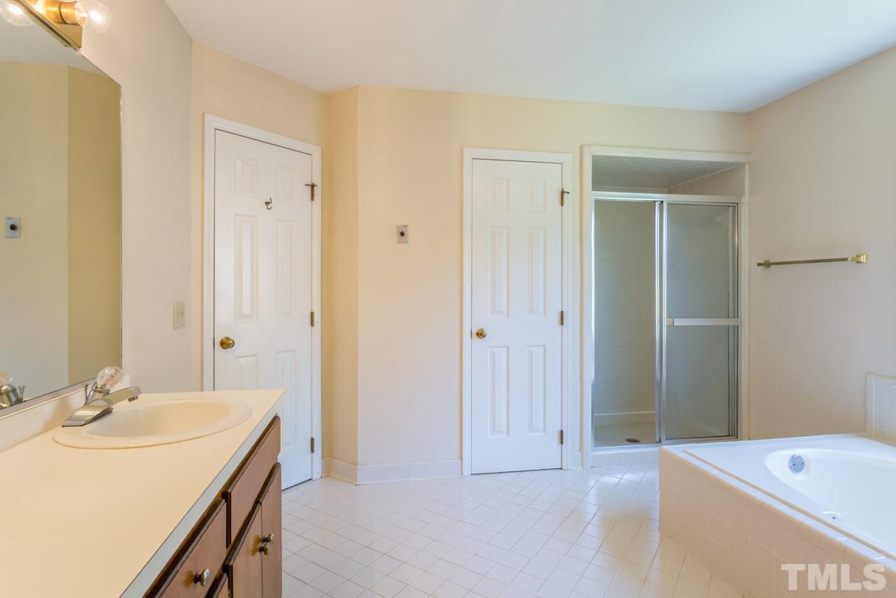 5609 Preston Place Raleigh, NC 27604 - Photo 16 of 24