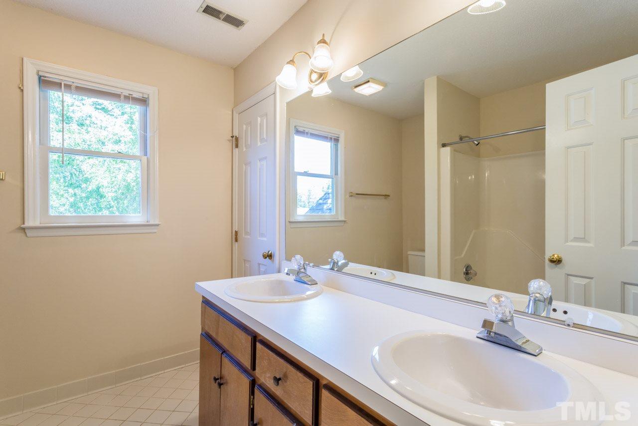 5609 Preston Place Raleigh, NC 27604 - Photo 18 of 24
