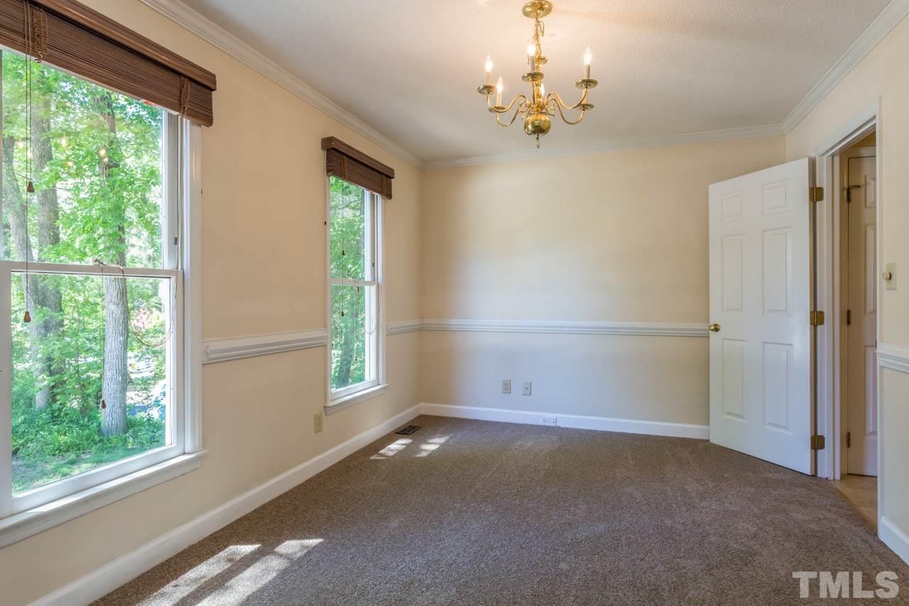 5609 Preston Place Raleigh, NC 27604 - Photo 4 of 24