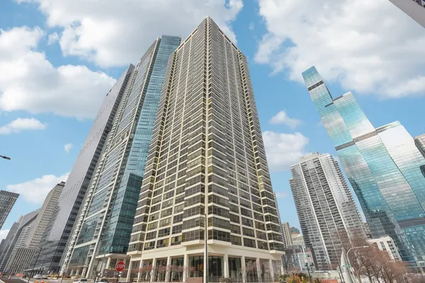 $430,000 | 360 East Randolph Street, Unit 1102, Chicago, IL 60601