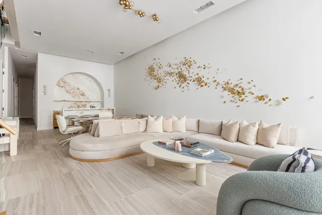 $9,995,000 | 83 Spring Street, Unit 2/3 | SoHo