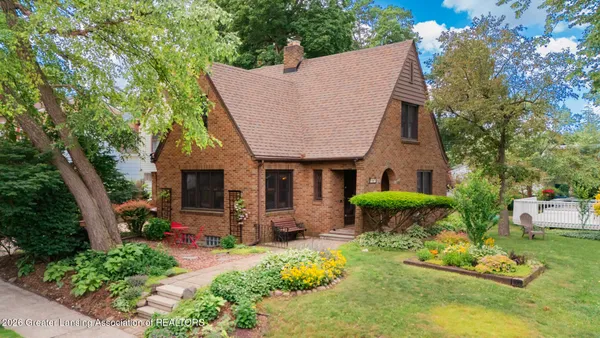 $265,000 | 1001 Moores River Drive, Lansing, MI 48910