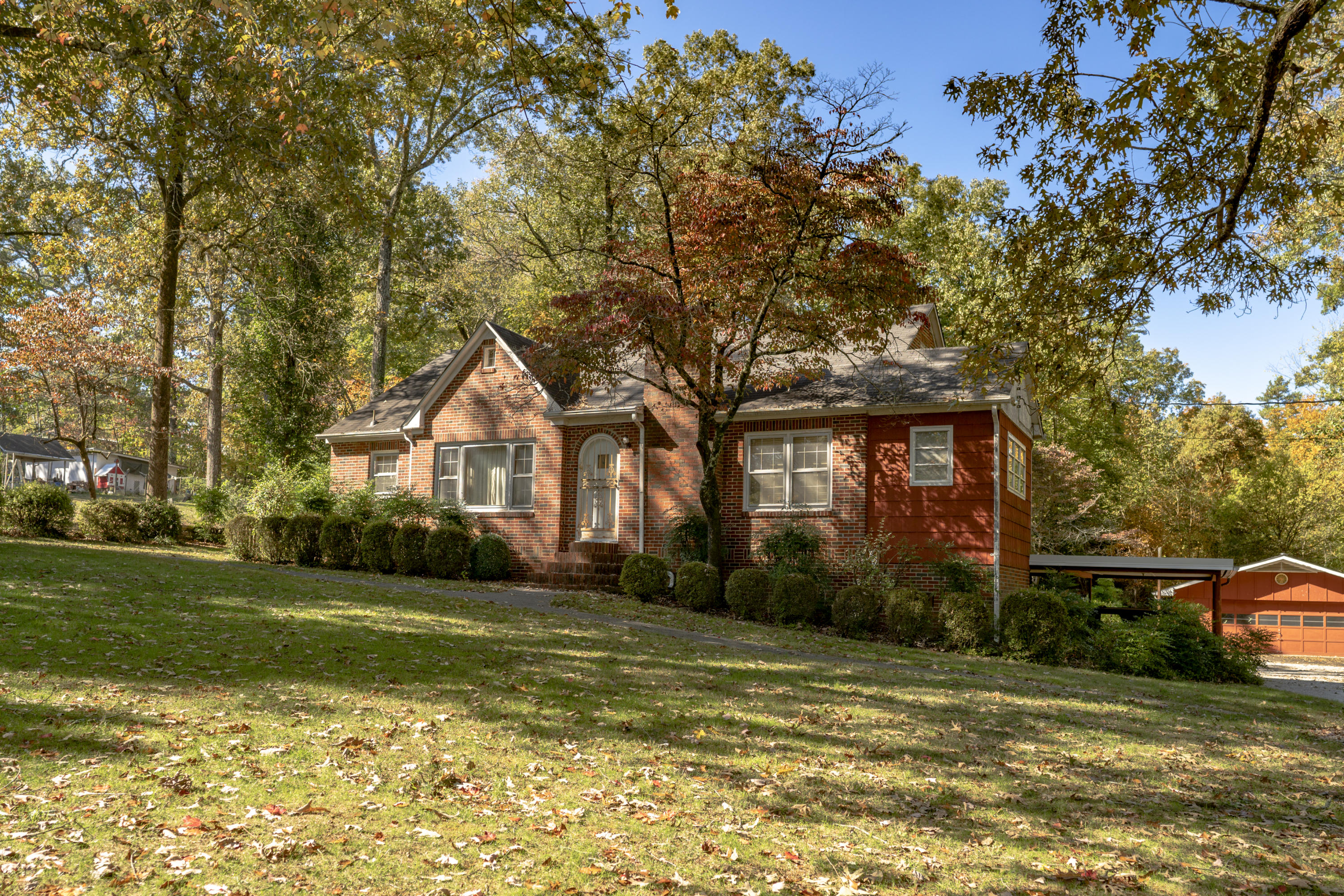 1011 Talley Road Chattanooga, TN 37411 - Photo 1 of 42 CDBE915B-FF98-4CA6-84D0-8C51AA6B81D8