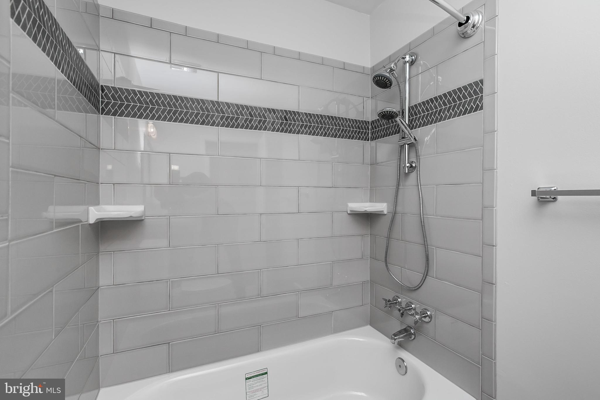 9101 Covered Bridge Road Baltimore, MD 21234 - Photo 25 of 53 Main full bath, beautifully renovated