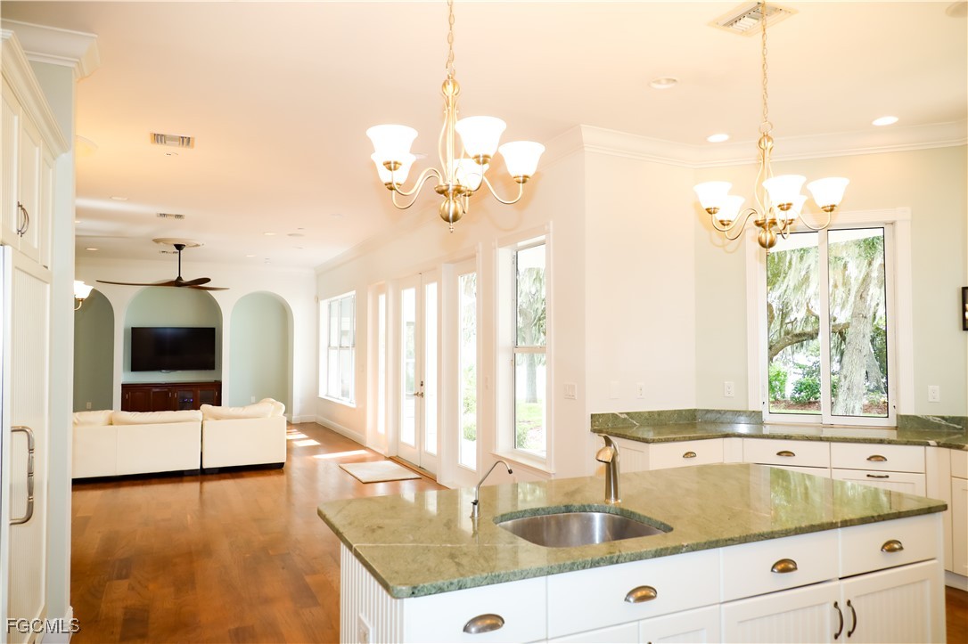 16470 Oakview Circle Alva, FL 33920 - Photo 13 of 37