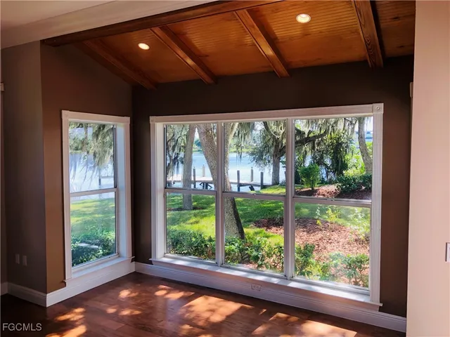 $1,790,790 | 16470 Oakview Circle, Alva, FL 33920