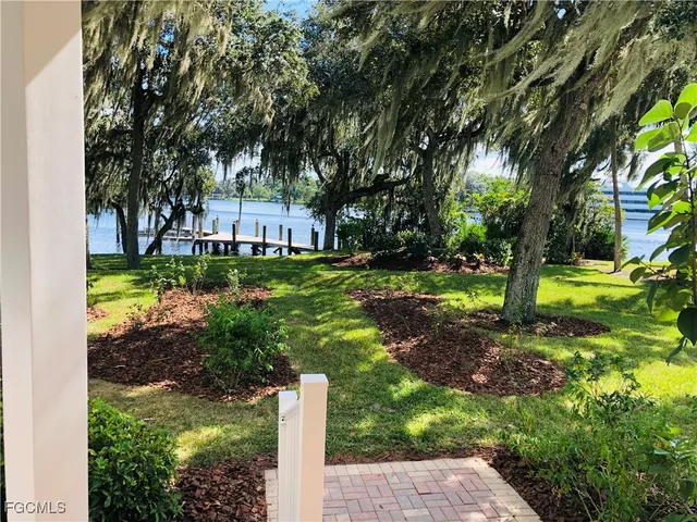 $1,790,790 | 16470 Oakview Circle, Alva, FL 33920