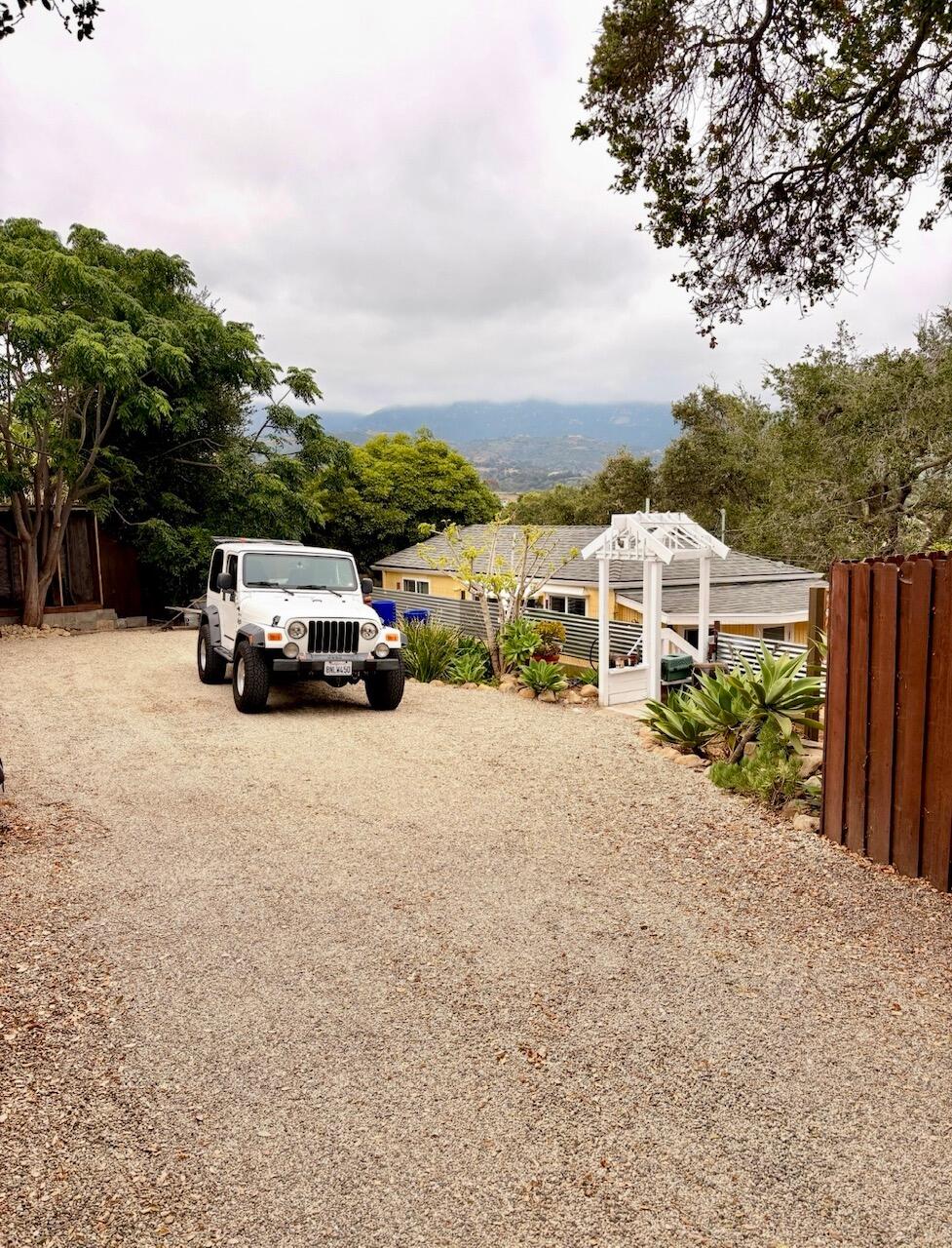438 1/2 El Sueno Road Santa Barbara, CA 93110 - Photo 3 of 8 4385