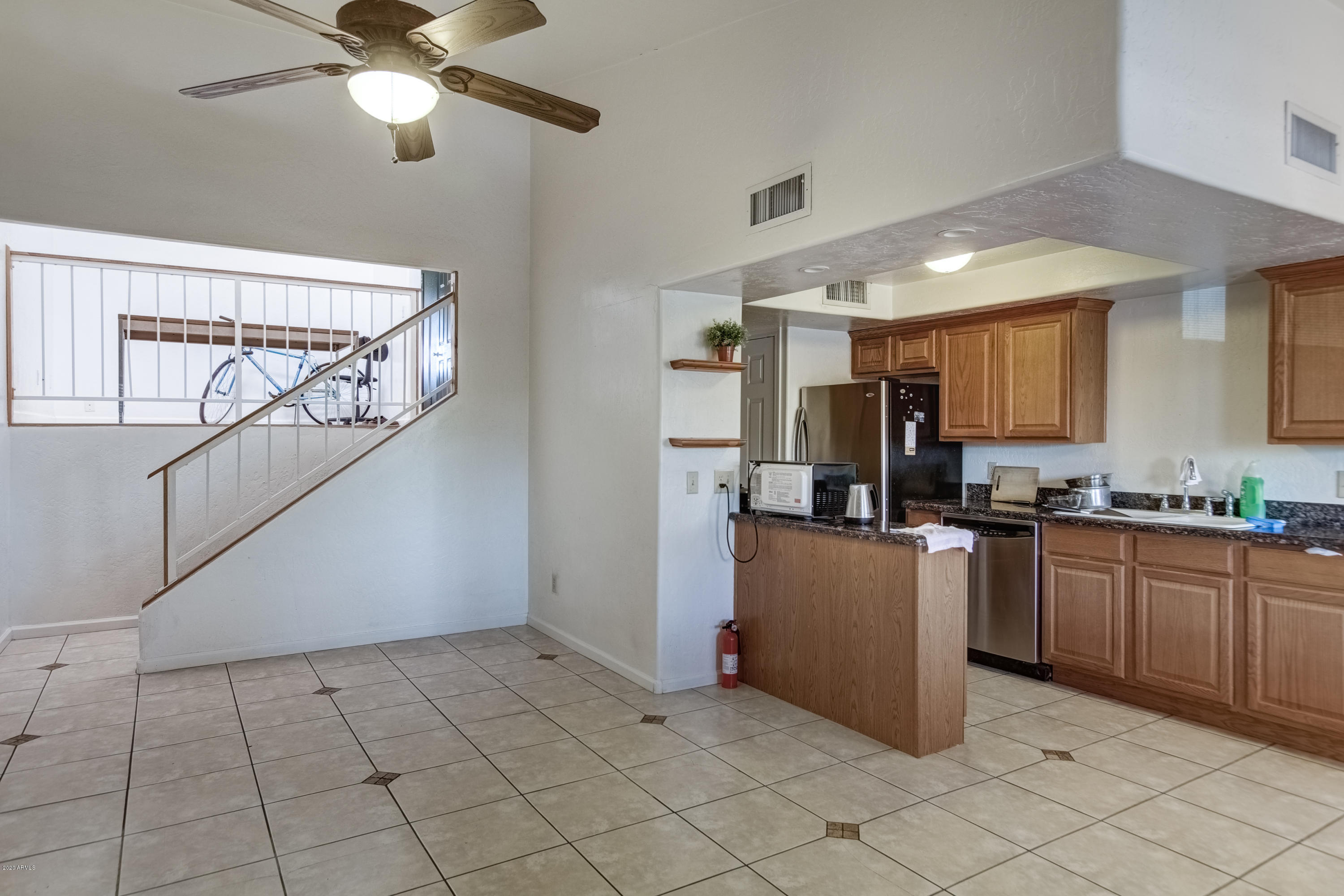 151 East Broadway Road, Unit 301 Tempe, AZ 85282 - Photo 6 of 12 151 E Broadway Rd #301-15