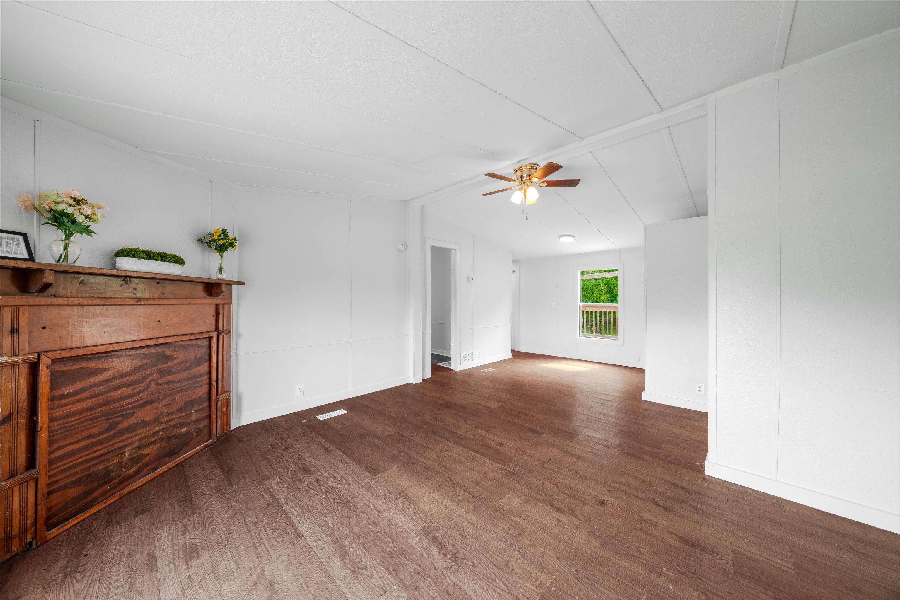 989 Lakeview Point Road Quincy, FL 32351 - Photo 2 of 40