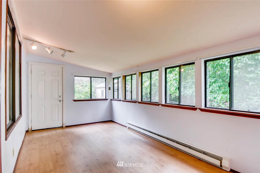 2819 Whitworth Avenue South Renton, WA 98055 - Photo 18 of 23 Gallery Image 18