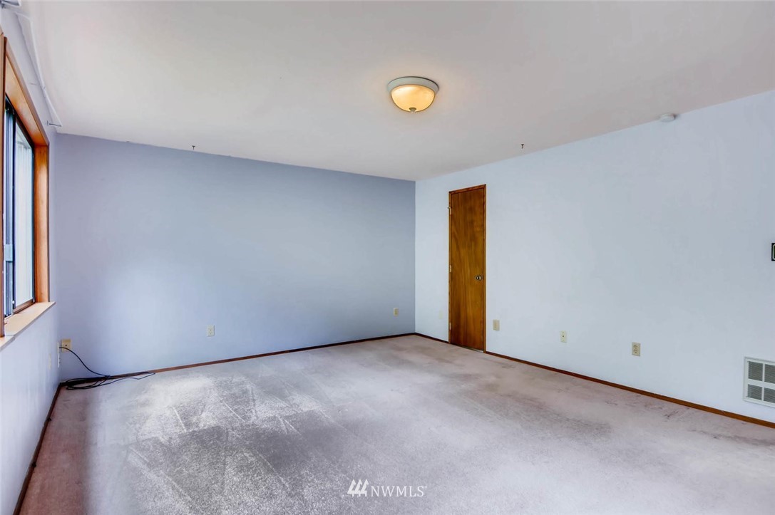 2819 Whitworth Avenue South Renton, WA 98055 - Photo 19 of 23 Gallery Image 19