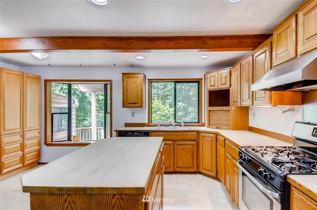 2819 Whitworth Avenue South Renton, WA 98055 - Photo 8 of 23 Gallery Image 8