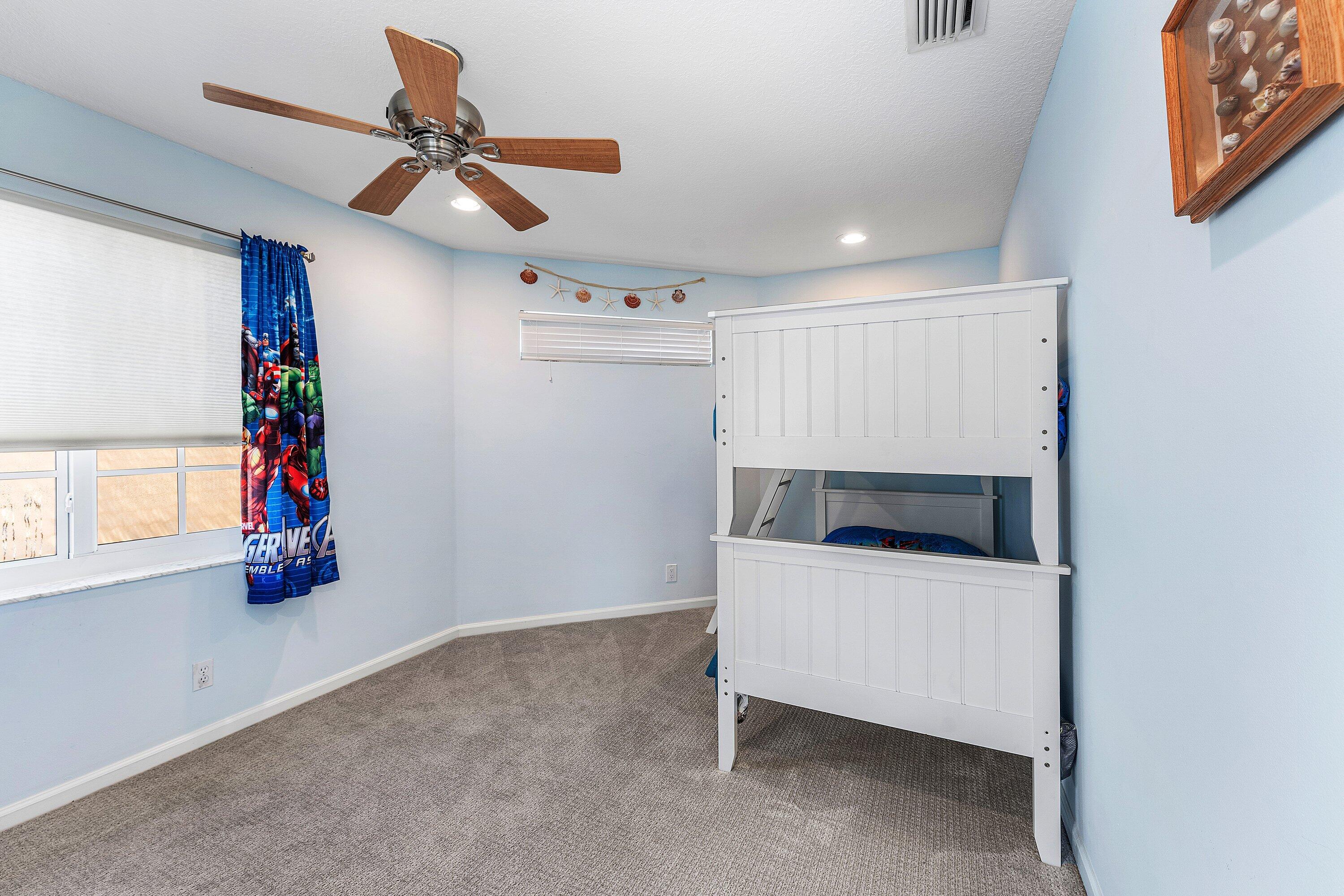 8217 Quail Meadow Way West Palm Beach, FL 33412 - Photo 26 of 38 a view of a livingroom with washer and dryer