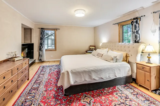 $749,900 | 2609 Eisenhower Drive, Des Plaines, IL 60018