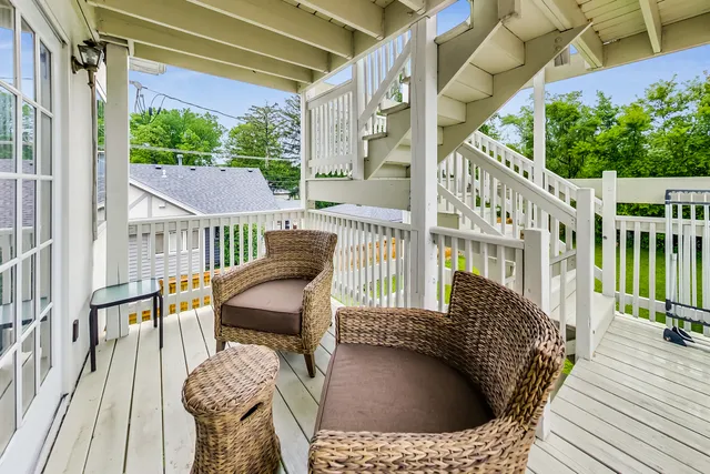 $749,900 | 2609 Eisenhower Drive, Des Plaines, IL 60018