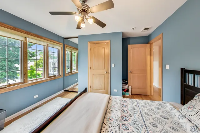 $749,900 | 2609 Eisenhower Drive, Des Plaines, IL 60018