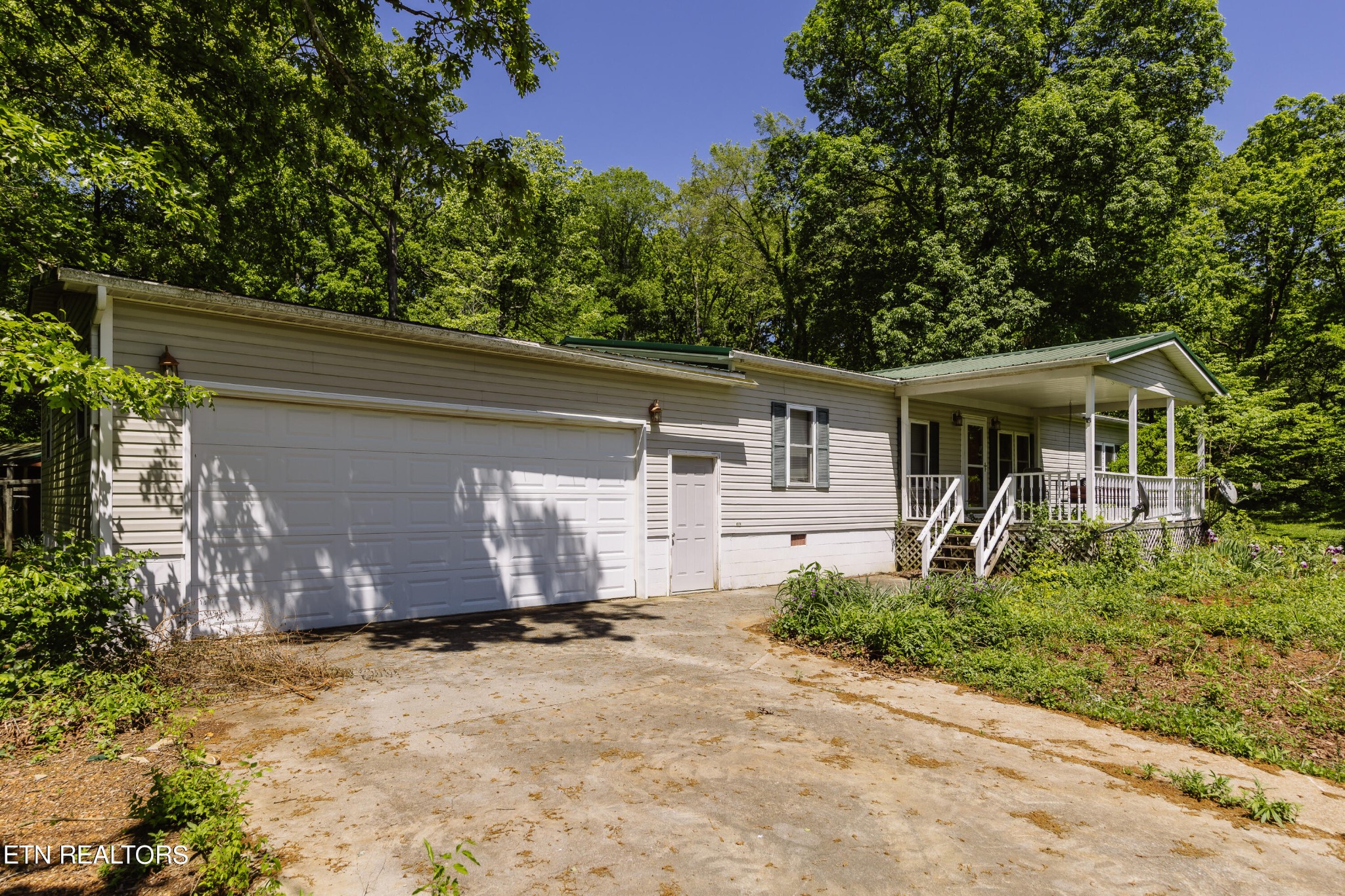 5937 Morganton Road Greenback, TN 37742 - Photo 7 of 47 Gallery Image 7