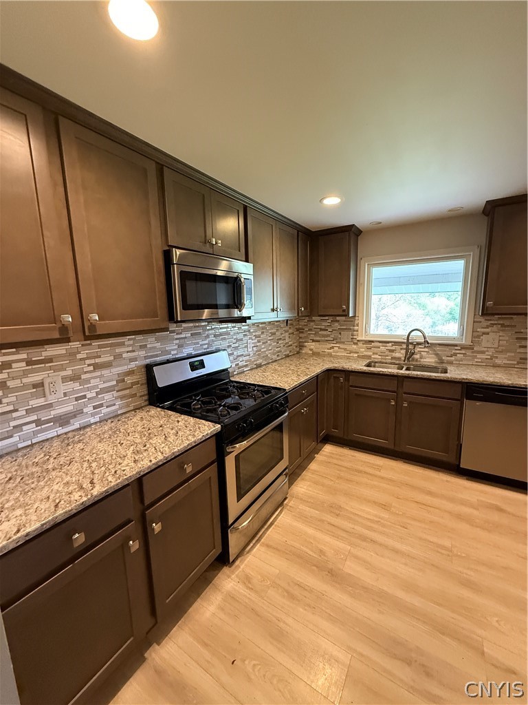 6435 Beech Road Auburn, NY 13021 - Photo 9 of 19 KITCHEN