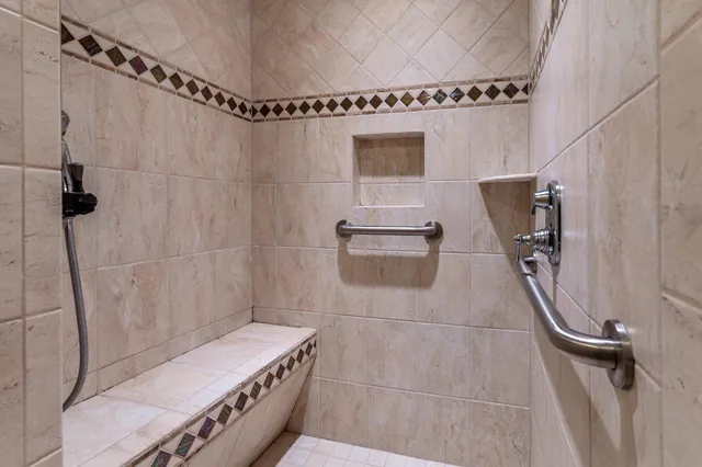 $435,000 | 825 5th Street Southeast, Pelican Rapids, MN 56572