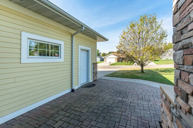 $435,000 | 825 5th Street Southeast, Pelican Rapids, MN 56572