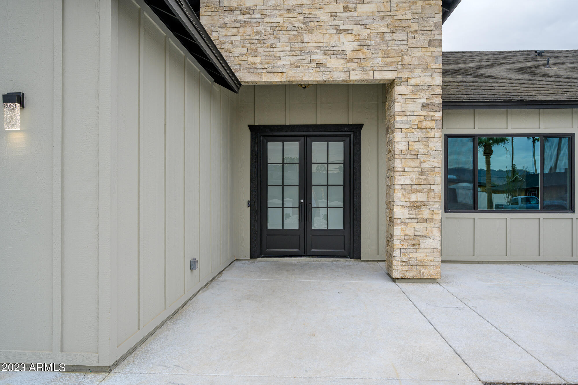 3010 East Charter Oak Road Phoenix, AZ 85032 - Photo 8 of 68 Front Entry