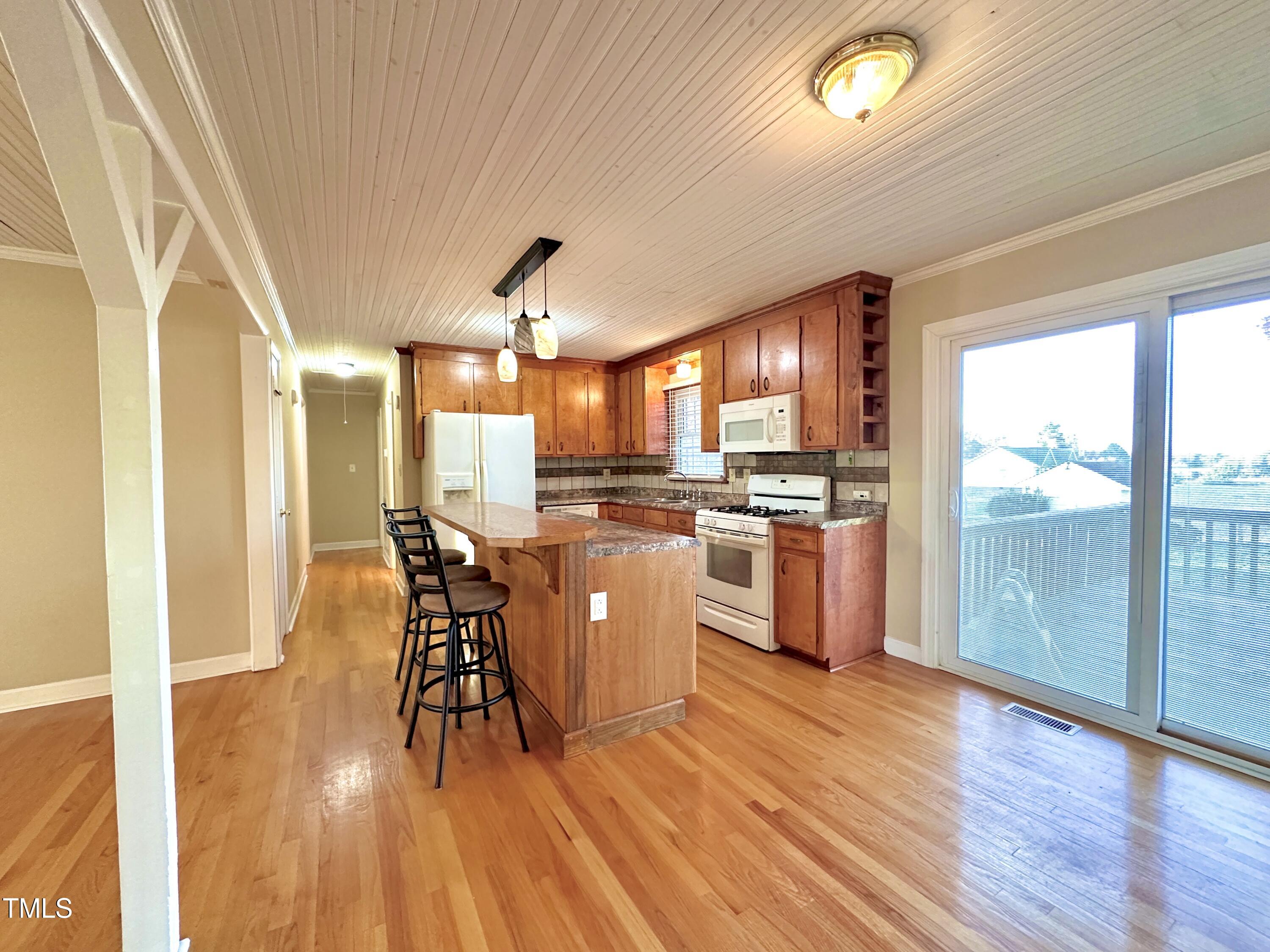 1049 Jackson Royster Road Henderson, NC 27537 - Photo 4 of 22 IMG_0069