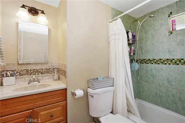 $5,350 | 526 North Emerald Drive, Orange, CA 92868