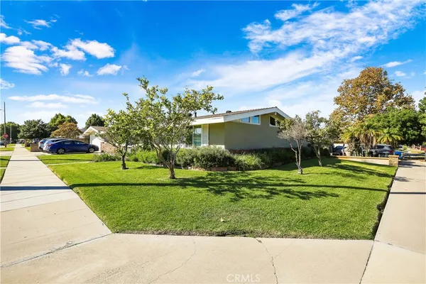 $5,350 | 526 North Emerald Drive, Orange, CA 92868
