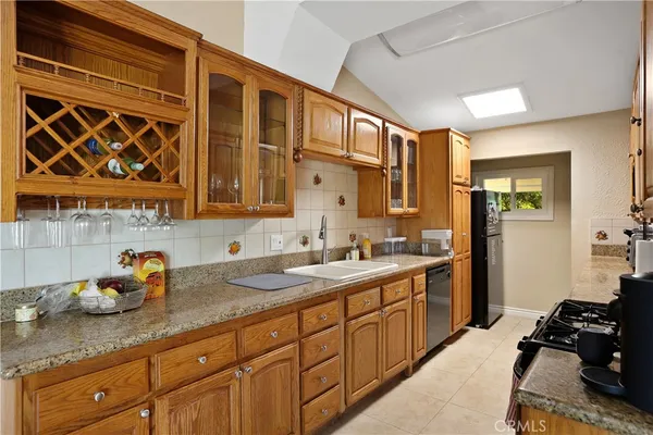 $5,350 | 526 North Emerald Drive, Orange, CA 92868