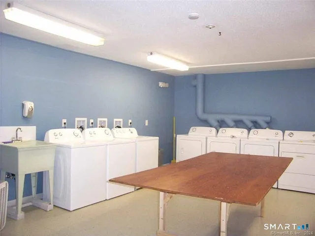 $49,500 | 40 Firetown Road, Unit 22, Simsbury, CT 06070