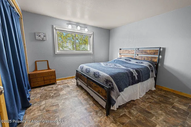 $483,900 | 115 Big Gulch Avenue, Craig, CO 81625