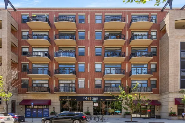 $475,000 | 1301 West Madison Street, Unit 305, Chicago, IL 60607