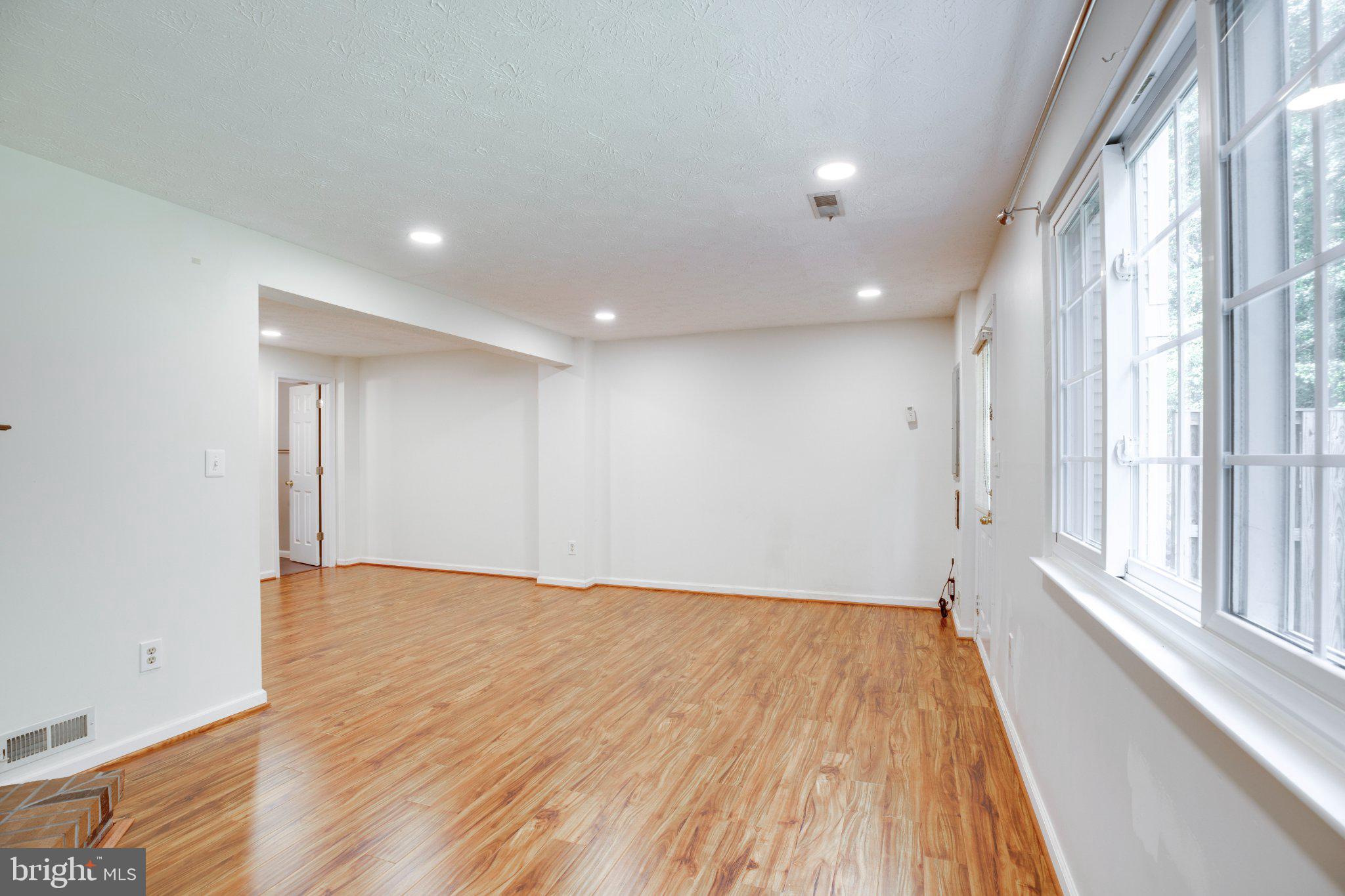1604 Barnstead Drive Reston, VA 20194 - Photo 31 of 36 Gallery Image 31