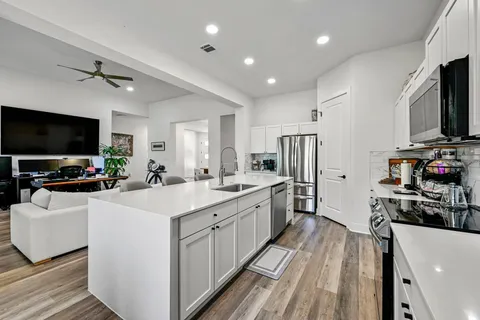 $599,000 | 104 Desert Rose, Horseshoe Bay, TX 78657
