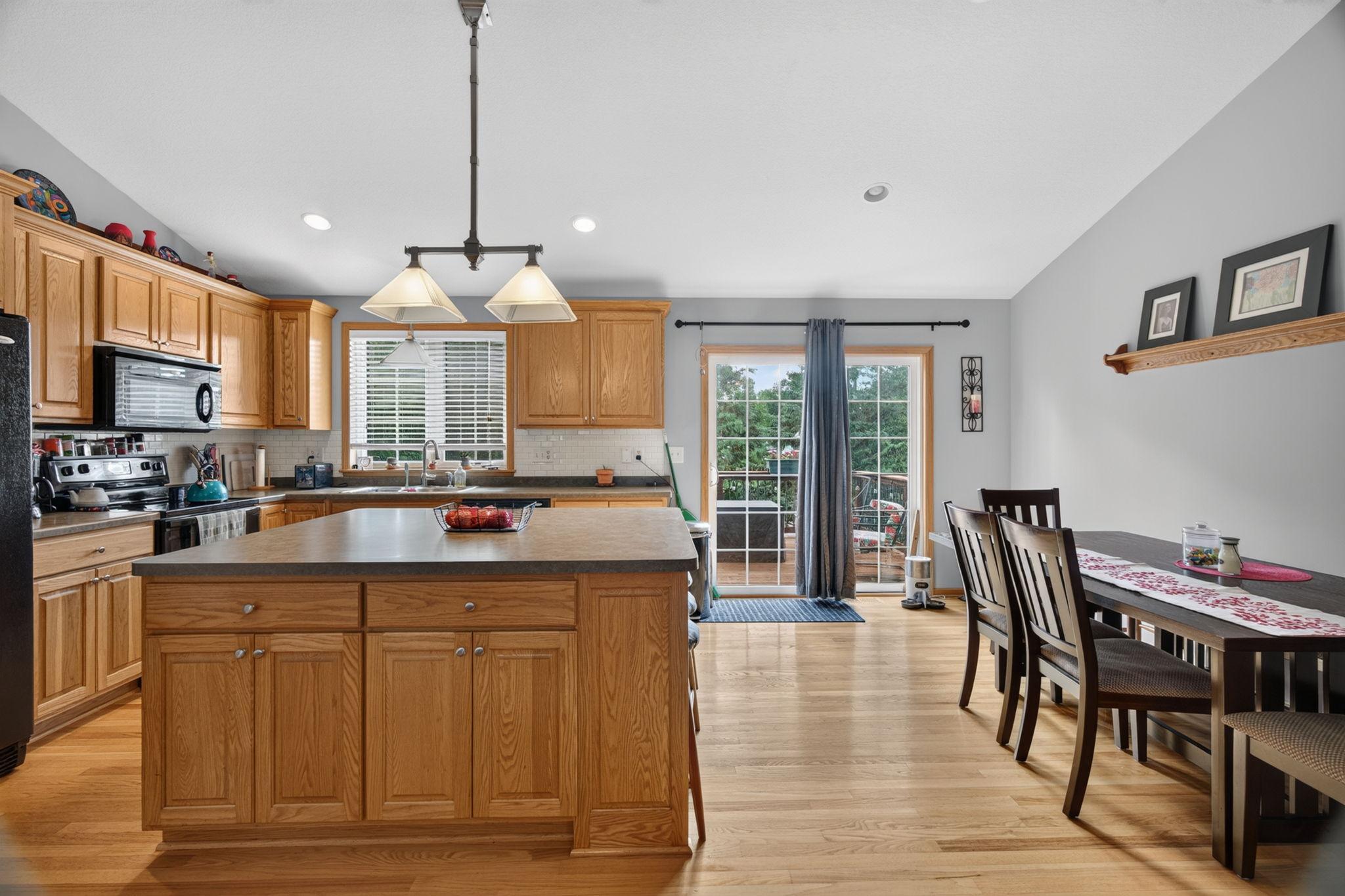 1765 Spruce Meadows Drive Southeast Rochester, MN 55904 - Photo 5 of 27