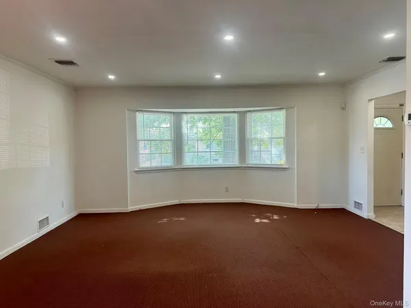 $3,600 | 87-89 191st Street | Holliswood Jamaica