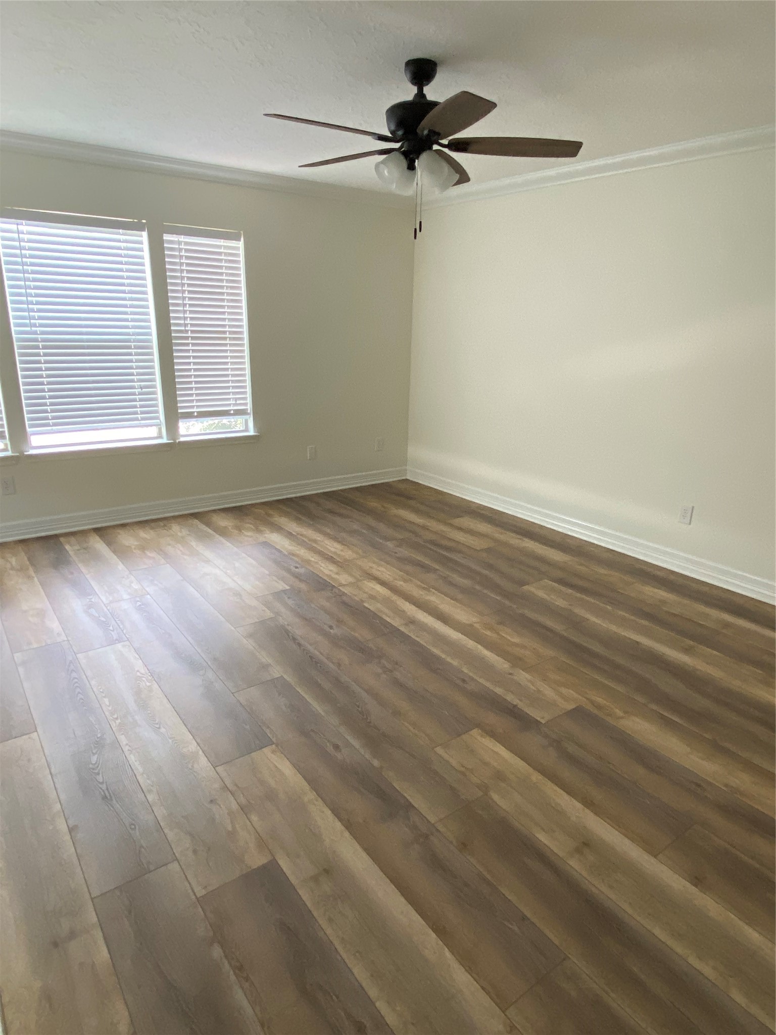 2915 Beacon Grove Street Spring, TX 77389 - Photo 30 of 43 Master bedroom