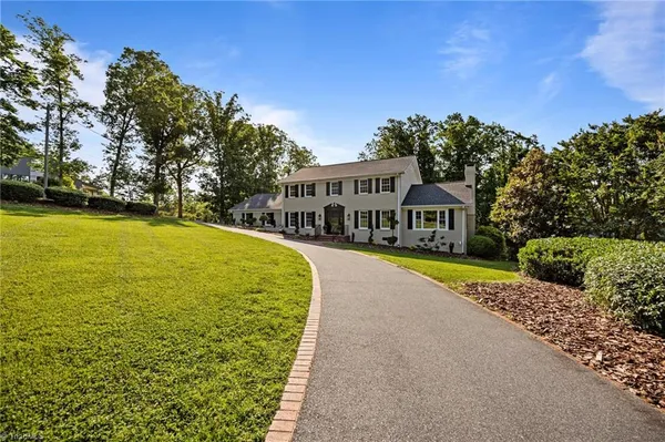 $699,900 | 1025 Neely Drive, Asheboro, NC 27205