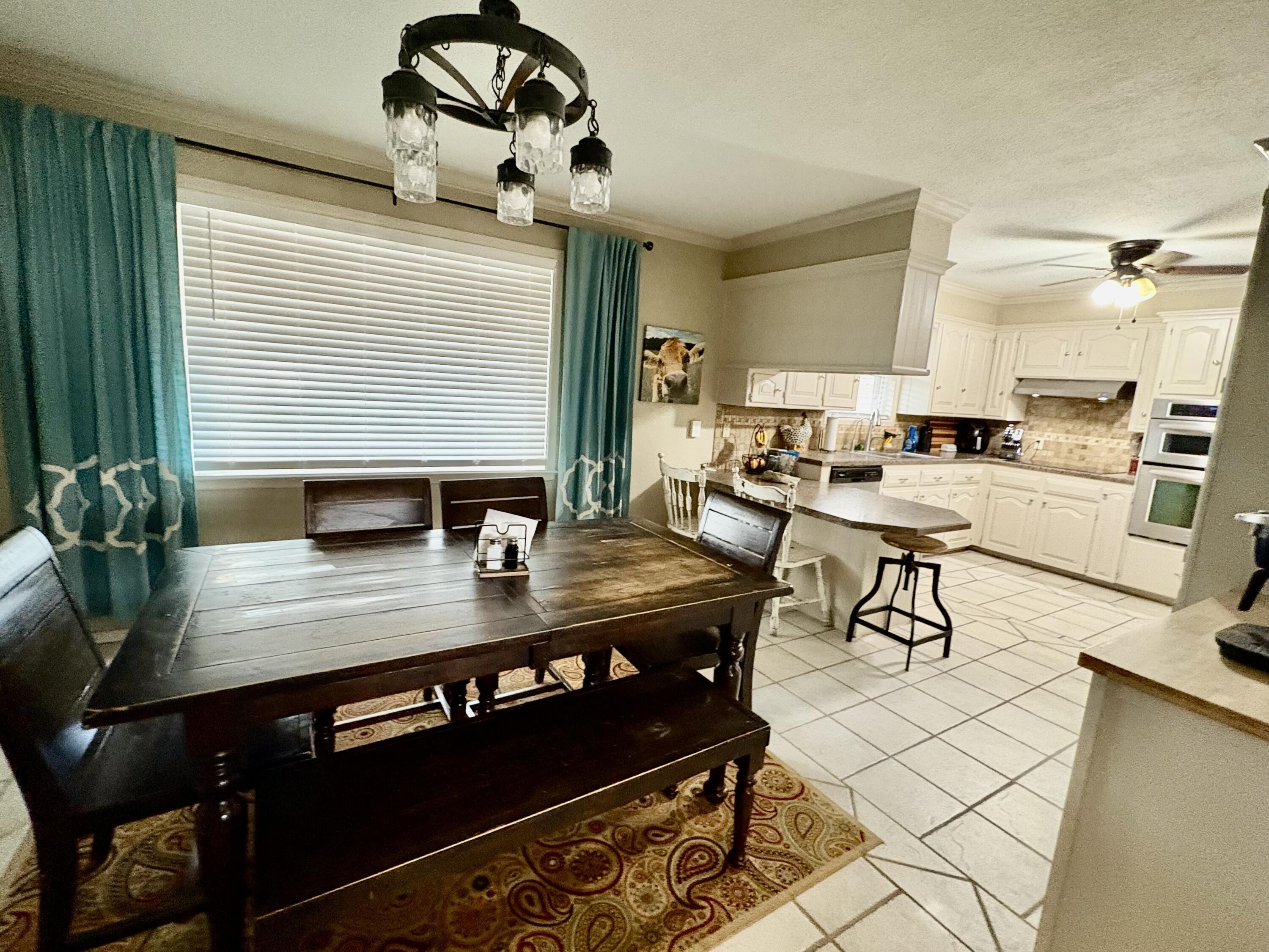 2023 Rice Drive Levelland, TX 79336 - Photo 9 of 17 IMG_2871